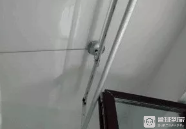 晾衣架安装时，这件事必须重视