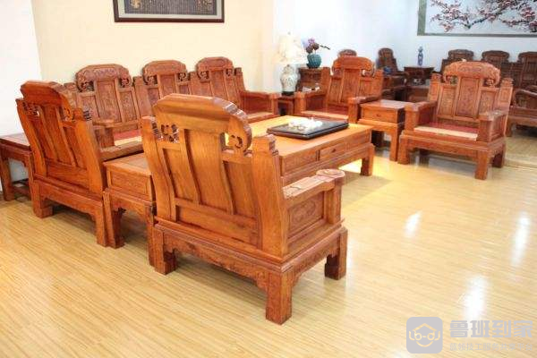 红木家具该如何<a href='/zixun/article/tag311380_1/' target='_blank' style = 'text-decoration: underline ; color :blue;'>保养</a>？