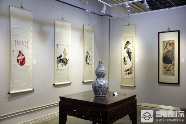 中国书画展示法与西洋油画展示法