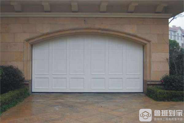 自动车库门<a href='/zixun/article/tag368996_1/' target='_blank' style = 'text-decoration: underline ; color :blue;'>价格</a>，自动车库门宽度
