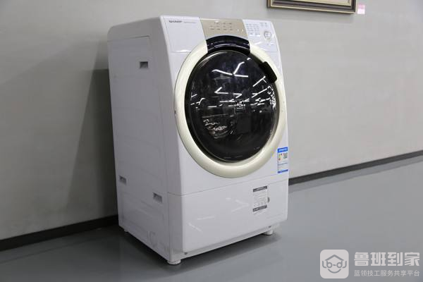 洗衣机安装难不难？安装洗衣机只需要三个步骤