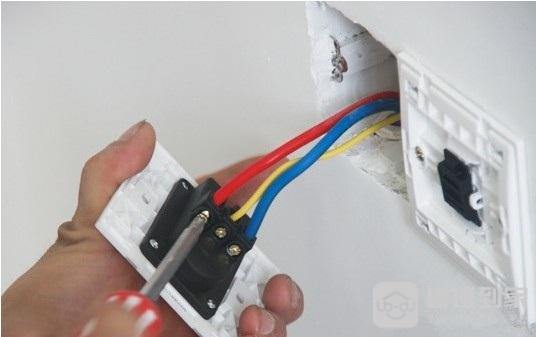 墙壁开关插座安装误区，容易造成安全隐患