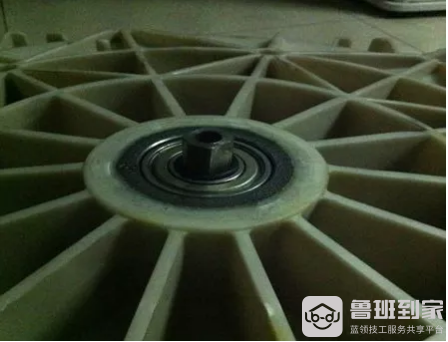 滚筒洗衣机水封更换方法