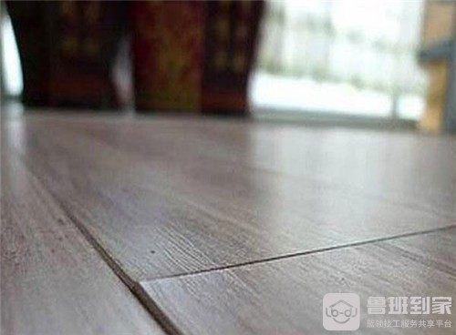 实木地板漆膜剥落怎么修复