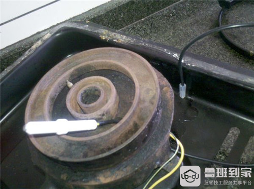 林内燃气灶点火针更换步骤6