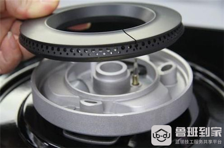 德意燃气灶电池怎么更换