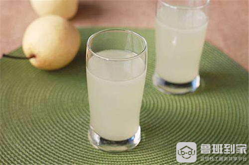 九阳豆浆机果蔬食谱大全之雪梨白菜汁