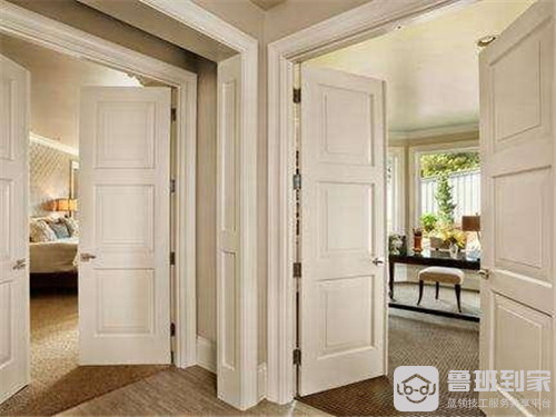 门套斜角缝隙怎么处理？需要打胶吗？