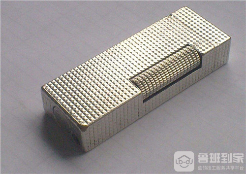 dunhill登喜路打火机怎么调节火焰