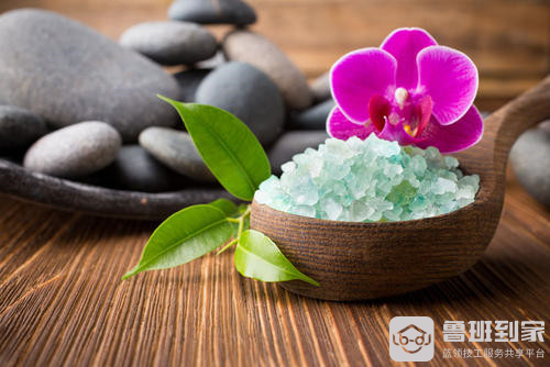 浴盐的作用是什么？浴盐怎么用？