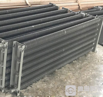 什么是翅片式散热器