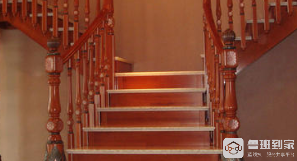 木质楼梯踏步板多少钱？