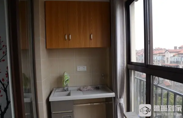 阳台吊柜有什么用，阳台吊柜什么材料好