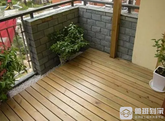 防腐木的特点有哪些，防腐木该如何选购