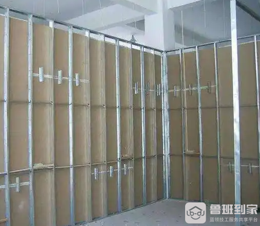 轻钢龙骨隔墙的做法是什么，轻钢龙骨隔墙的特点及构造是什么