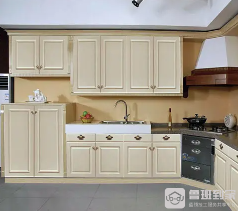 吸塑板和模压板哪个较好，吸塑板和模压板的优点都包括哪些