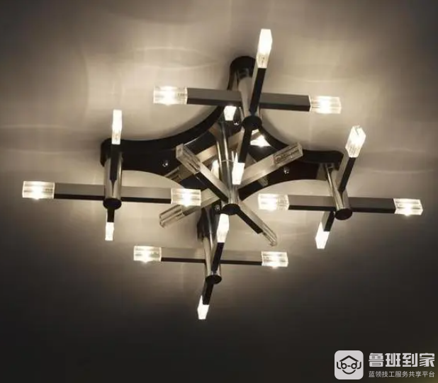 led吊灯怎么换灯芯，吊灯如何清洗