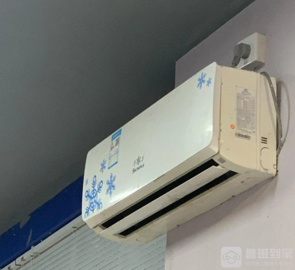 空调异味的原因是什么，空调异味的解决方法是什么