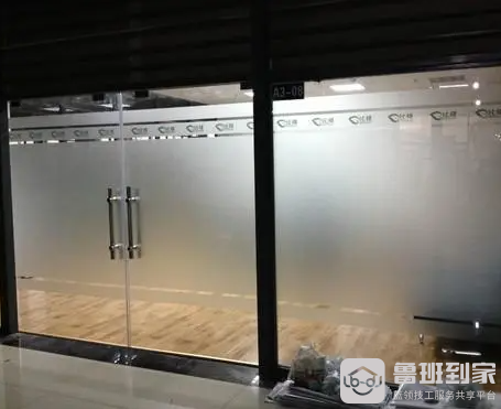 单透玻璃膜怎么贴，单透玻璃膜的使用注意事项有哪些