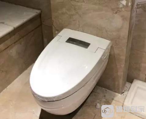 防水和壁挂马桶支架谁先安装