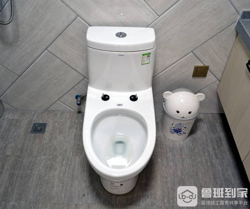 马桶坑距
