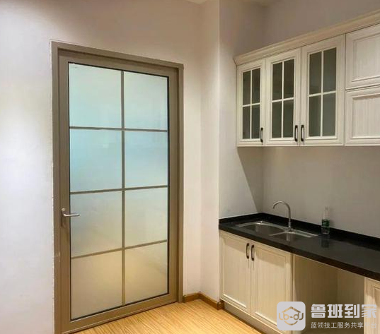 厨房门