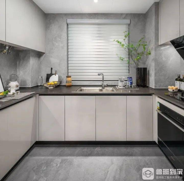 中央厨房是什么意思