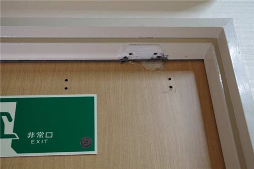 闭门器怎么拆下来 闭门器拆卸方法【图解】