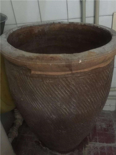 老式水缸漏水用什么补最好