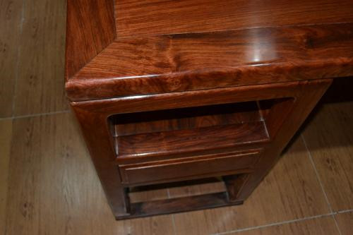 冈比亚刺猬紫檀属于国标红木吗?多少一吨