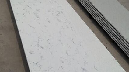 2,质感,手触摸在质量好的杜邦蒙特利人造石石材上面是细腻光滑的徊 