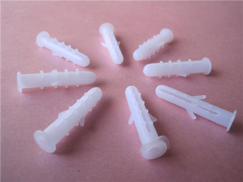 塑料膨胀螺丝怎么安装 塑料膨胀螺丝怎么取出来