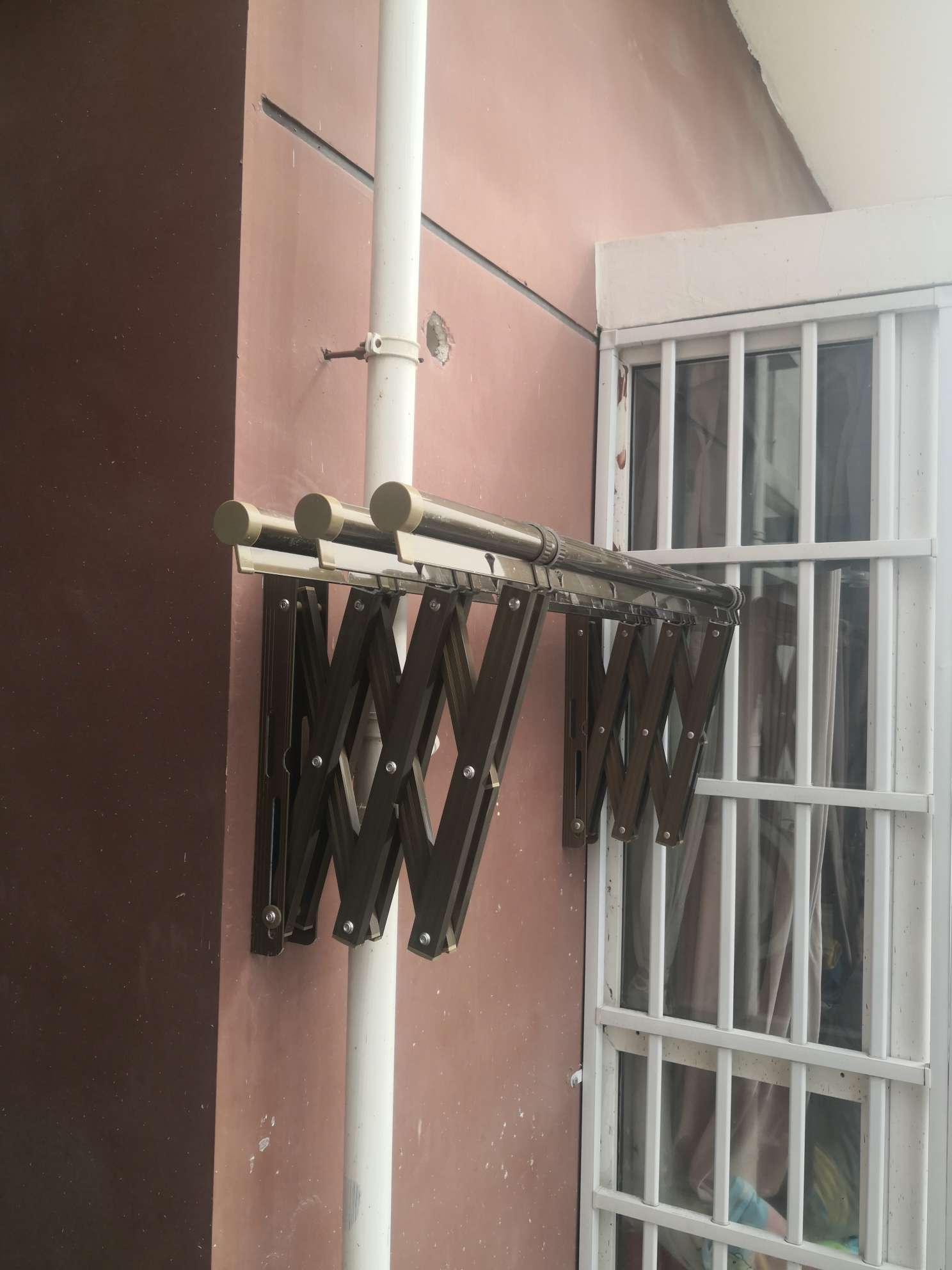 南阳市晾衣架上门安装史师傅-提供专业晾衣架安装维修服务